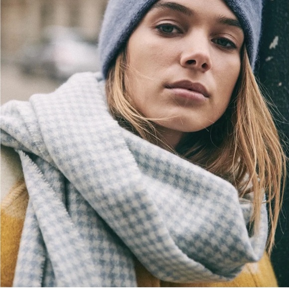 Sezane Accessories - Sezane Seraphine Scarf 100% Wool Blue White Check